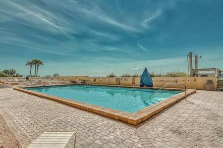 The Scallop By Brightwild-Beachfront Condo Дестин Екстериор снимка